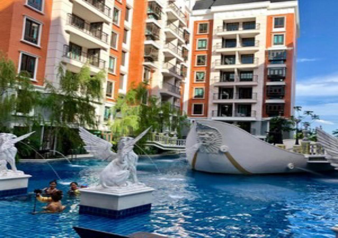 Espana Condo Resort 888 Pantai Jomtien Bagian luar foto