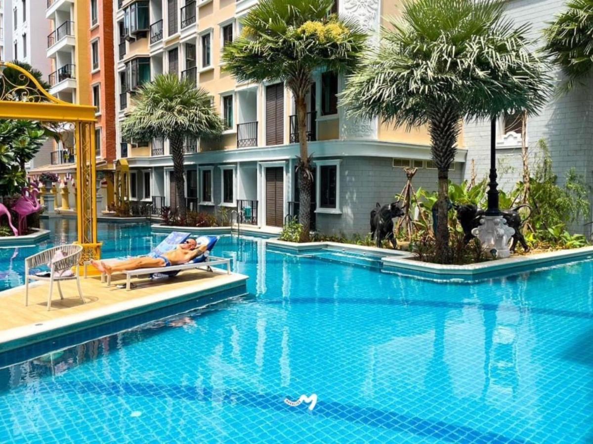 Espana Condo Resort 888 Pantai Jomtien Bagian luar foto